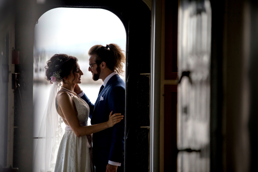 Get married on the Bosphorus (Editorial)