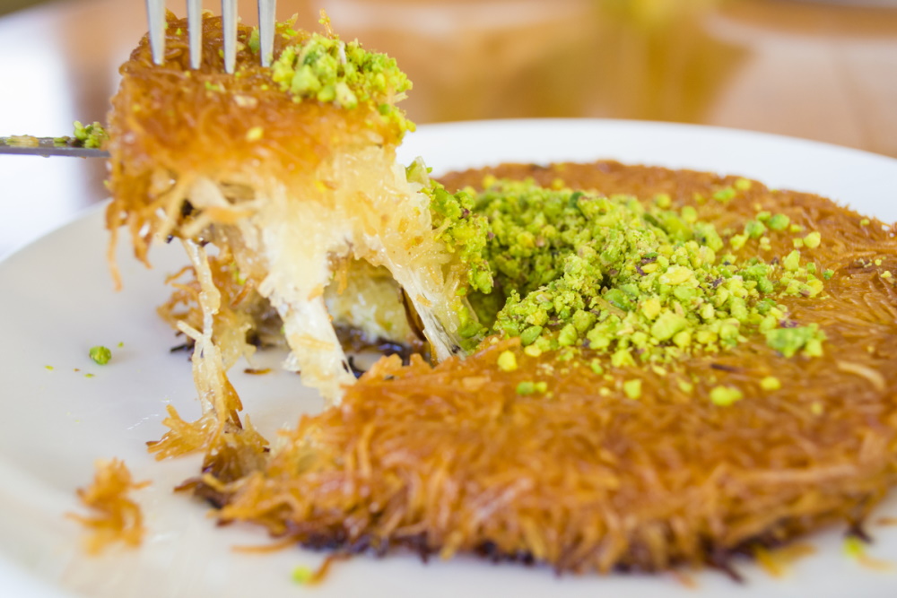 Десерт Кунефе в Турции