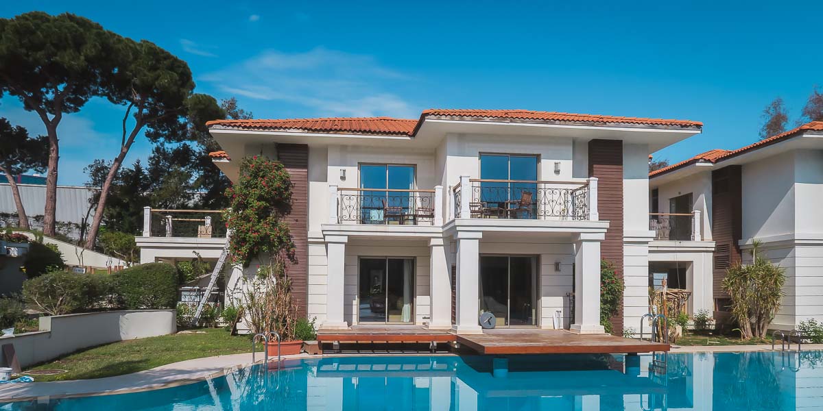 15 exclusive Hotels with Villas in Antalya