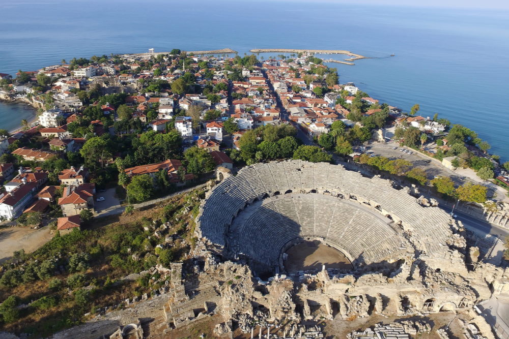 Более древние руины в Анталии в Турции